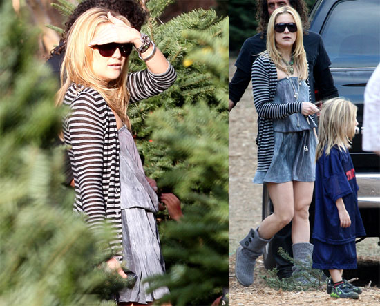 Kate Hudson Buys a Christmas Tree