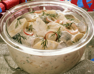 Is Mayonnaise a Magnet for Salmonella?