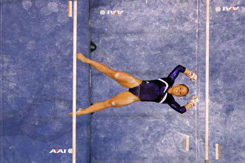 Uneven Bars<br />
2008 U.S. Olympic Team Trials<br />
Uneven Bars<br />
2008 U.S. Olympic Team Trials<br />
