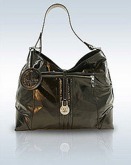 Physhion's Fashionista Gym Bag Giveaway