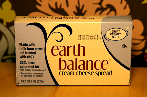 Food Review: Earth Balance Cream Cheese Spread Food Review: Earth Balance Cream Cheese Spread