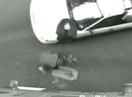 Domino's Pizza Delivery Guy Drops Pizza on Ground and Delivers It Anyway