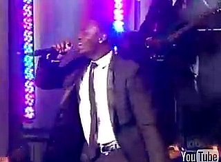 Akon Gets Groped!