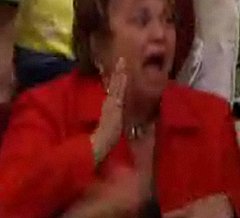 Audience Goes Crazy Over Oprah's "Favorite Things"