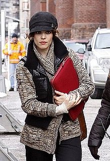 Rachel McAdams Carries a Red Laptop Sleeve