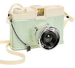 Diana+ Dreamer Camera Puts a Hold on The Digital Diana+ Dreamer Camera Puts a Hold on The Digital