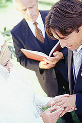 How To Become An Ordained Minister on the Internet and Perform Weddings