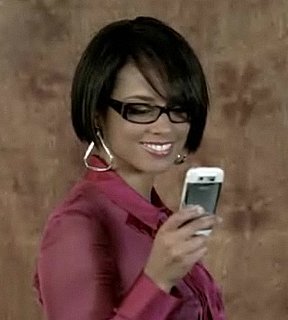 Alicia Keys Shows Off a Nokia E71 in Superwoman Vid 