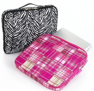 Jansport's Still Hookin' It Up, This Time With Laptop Sleeves