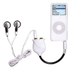 iPod Headphone Splitters Are the New Milkshake-with-2-Straws 