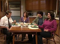 SNL Has Some T-Mobile Fave 5 Fun SNL Has Some T-Mobile Fave 5 Fun
