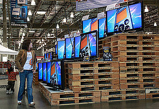Consumer Confidence Levels Fall in the US Due to Recession