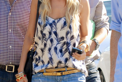 Match the Celeb With the Cell Phone Match the Celeb With the Cell Phone