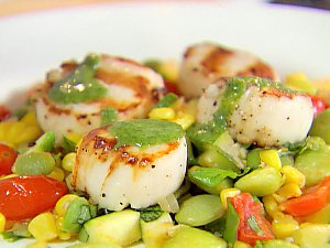Sunday BBQ: Grilled Scallops With Succotash Sunday BBQ: Grilled Scallops With Succotash