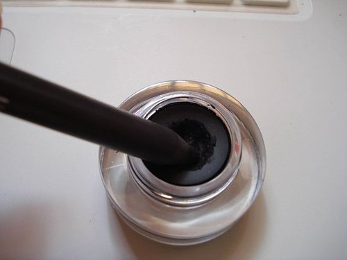 How I use my cream eyeliner ...