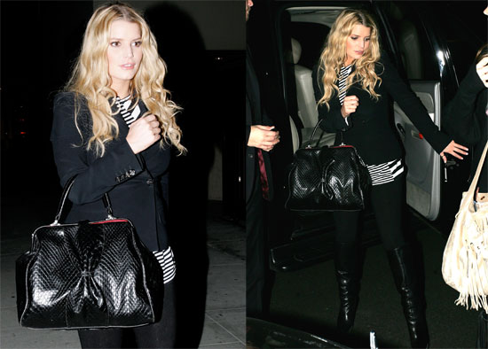 Jessica Simpson 12/09/09