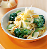 Fast & Easy Dinner: Low-Fat Fettuccine Alfredo