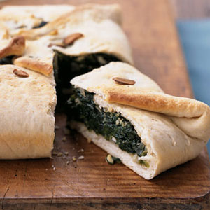 Fast & Easy Dinner: Spinach-Feta Calzone Casserole