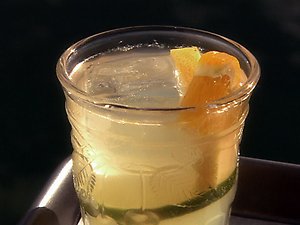 Come Party With Me: Movie Club Meeting — Drinks