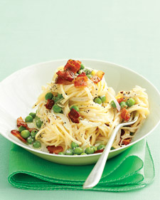 Fast & Easy Dinner: Pasta With Bacon and Peas