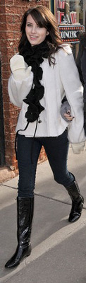Celeb Style: Emma Roberts 
