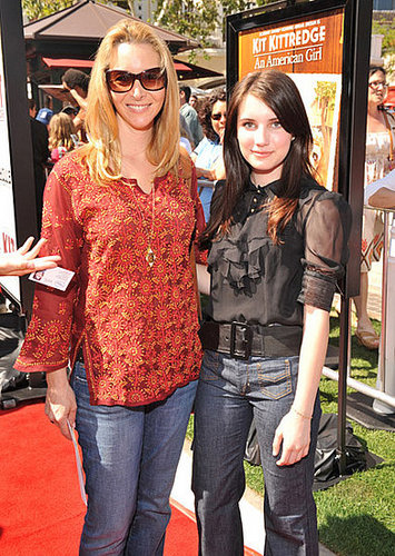 Lisa Kudrow and Emma Roberts Lisa Kudrow and Emma Roberts