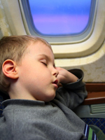 Lil Links: 8 Ways to Minimize Jet Lag in Children