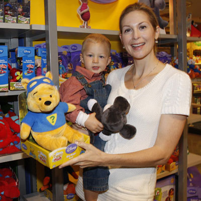 Gossip Girl's Kelly Rutherford Took Hermés to See Pooh Gossip Girl's Kelly Rutherford Took Hermés to See Pooh