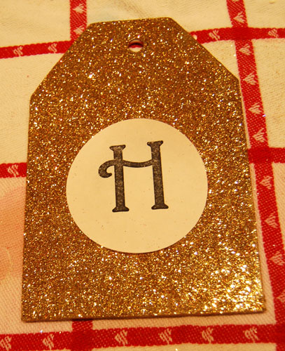 Placing a label on the glittered card Placing a label on the glittered card