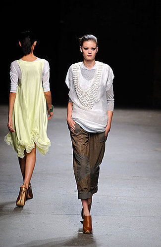 Yigal Azrouel Spring 2009 Runway Show Yigal Azrouel Spring 2009 Runway Show