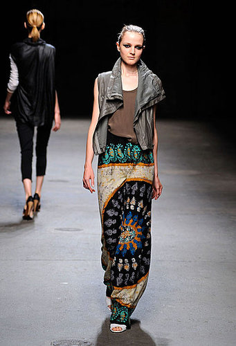 Yigal Azrouel Spring 2009 Runway Show Yigal Azrouel Spring 2009 Runway Show