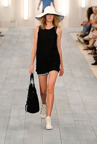 Y-3 Spring 2009 Runway Y-3 Spring 2009 Runway