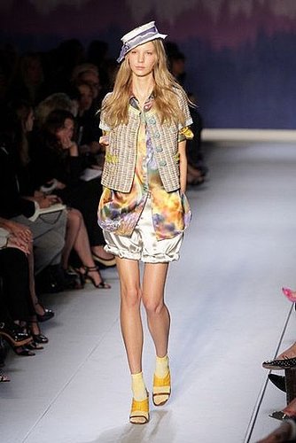 Milan Fashion Week: Moschino Cheap and Chic Spring 2009 Milan Fashion Week: Moschino Cheap and Chic Spring 2009