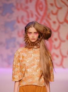 Paris Gives Us Hair! Long Beautiful Hair! Paris Gives Us Hair! Long Beautiful Hair!