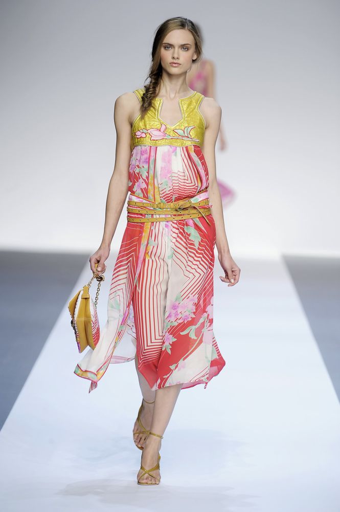 Paris Fashion Week: Leonard Spring 2009 Paris Fashion Week: Leonard Spring 2009