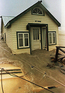 Democrats Want to Nationalize Hurricane Insurance