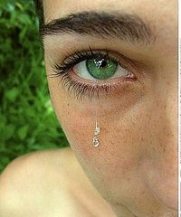 Special Contacts Let You Look Emo, Even When You're Not Special Contacts Let You Look Emo, Even When You're Not