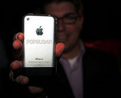 Geek Goes Chic: Etchstar Carves Place in My Cell and Heart Geek Goes Chic: Etchstar Carves Place in My Cell and Heart