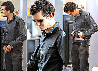 Photos Of Orlando Bloom Being Searched At LAX