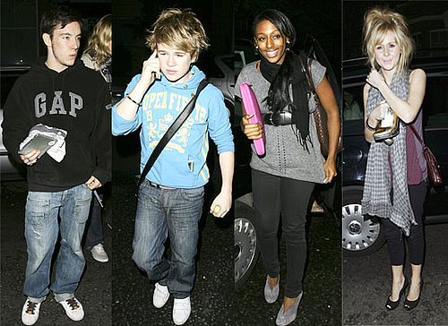 Photos Of The X Factor Finalists Laura White, Diana Vickers, Eoghan Quigg, Rachel Hylton, and Alexandra Burke Grabbing Snacks!