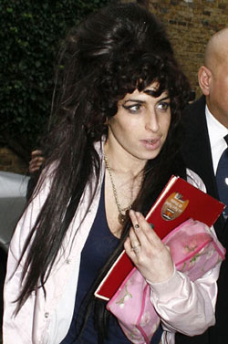 Sugar Bits — Amy Winehouse Admits Her Marriage is Over