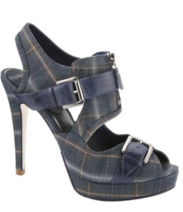 Autumn Glimpse: Tartan Heels