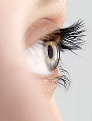 Easy Expert Tips. How To Get Perfect Clump-Free, Long Thick Eyelashes. Beauty and Makeup Trends Autumn Winter 2008