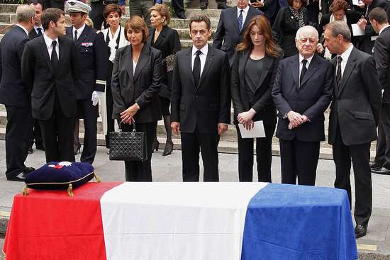 Hundreds Turn Out To Mourn at Yves Saint Laurent's Funeral Hundreds Turn Out To Mourn at Yves Saint Laurent's Funeral