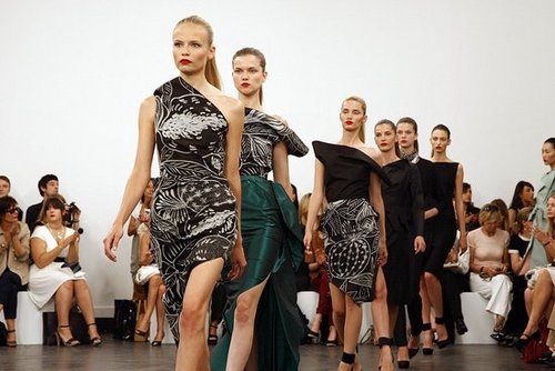Roland Mouret, Still Sticking To What He Knows