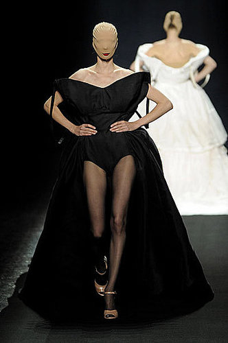 Martin Margiela Looks Back over Twenty Maison Years for Spring 2009 Martin Margiela Looks Back over Twenty Maison Years for Spring 2009