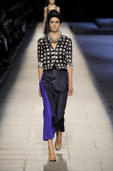 Dries Van Noten Checks In for Spring 2009 Dries Van Noten Checks In for Spring 2009