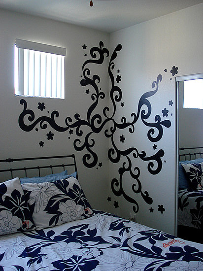 Boring Bedroom Wall Fixed with Contact Paper Boring Bedroom Wall Fixed with Contact Paper