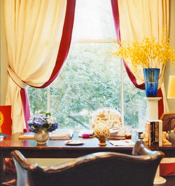 Match the Celeb With the Home Match the Celeb With the Home