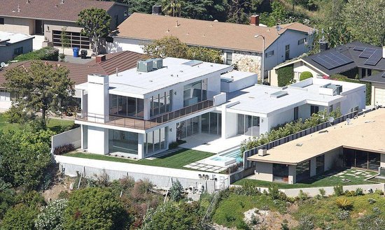 Guess Which Friends Star Lives Here?